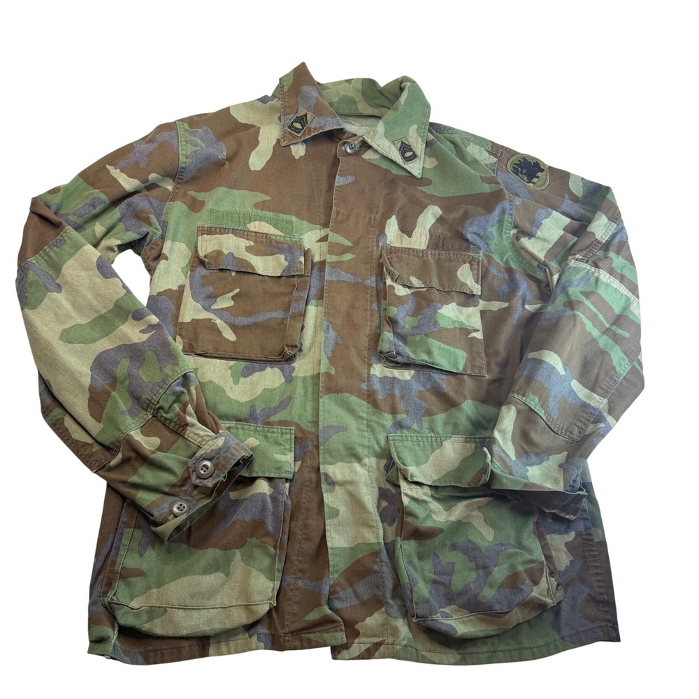 Vintage US Army Woodland Camo BDU Field Jacket 23.5 PTP R Sergeant Insignia